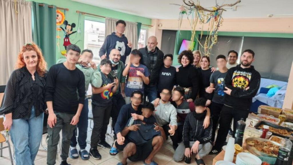 Μια Μεγάλη Οικογένεια: Στιγμές Φροντίδας και Αγάπης με το ΚΦΑΑ Έλλη