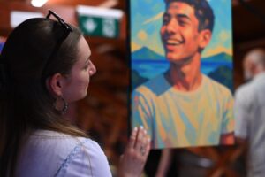 Τα εγκαίνια της έκθεσης «Πορτρέτα Ονείρων» στη Δημοτική Βιβλιοθήκη Αλεξανδρούπολης