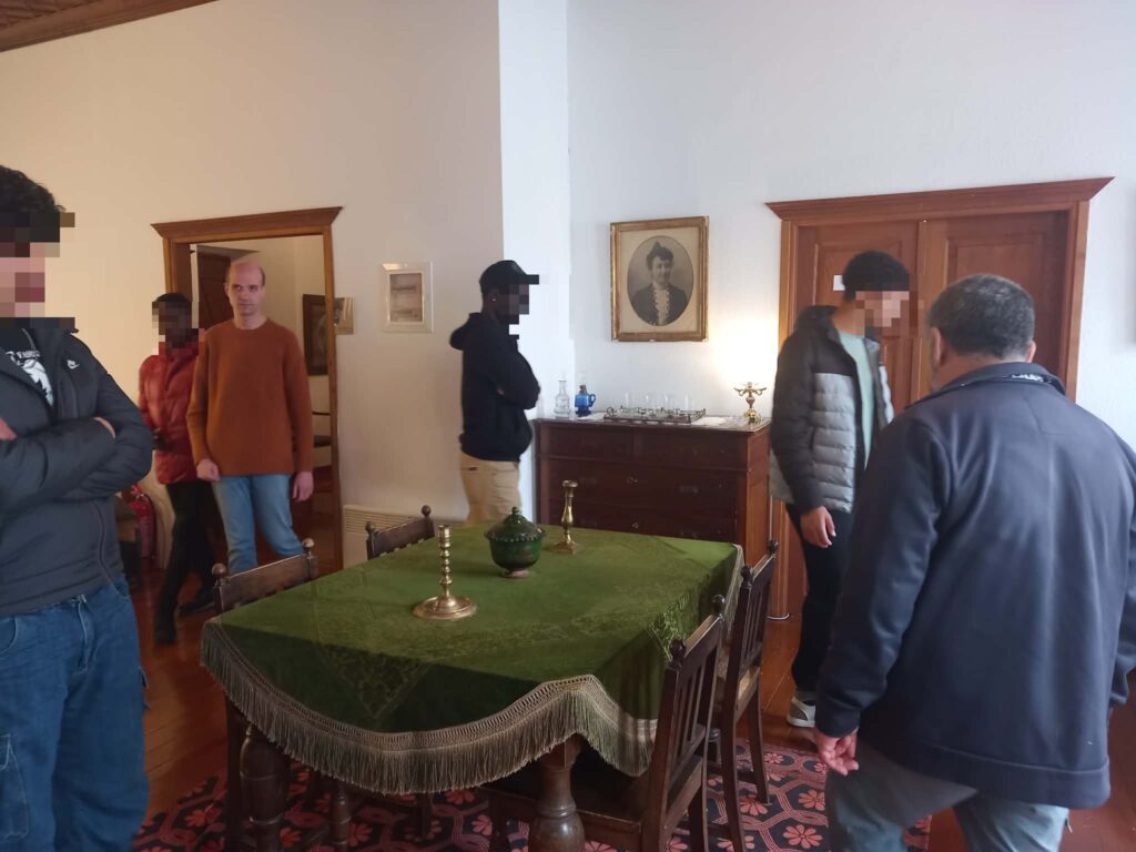 02c1e0c0 2c52 434b b674 0218bedd912a censored