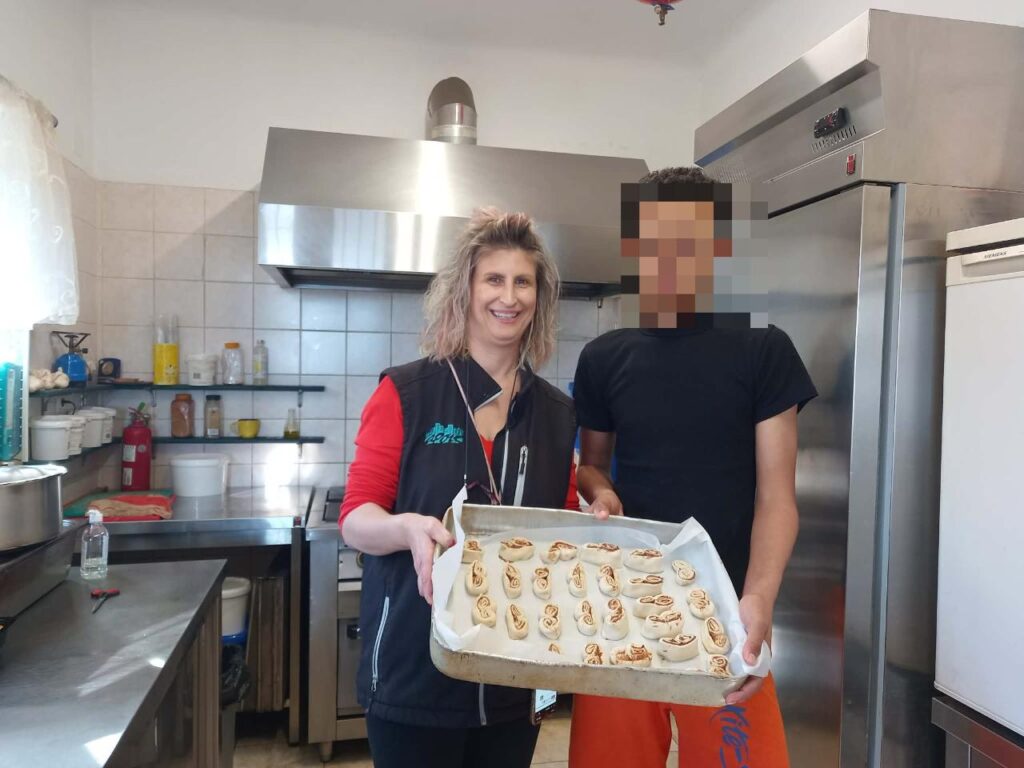 174a3fe5 141b 48a4 93b2 6db9950f2016 censored