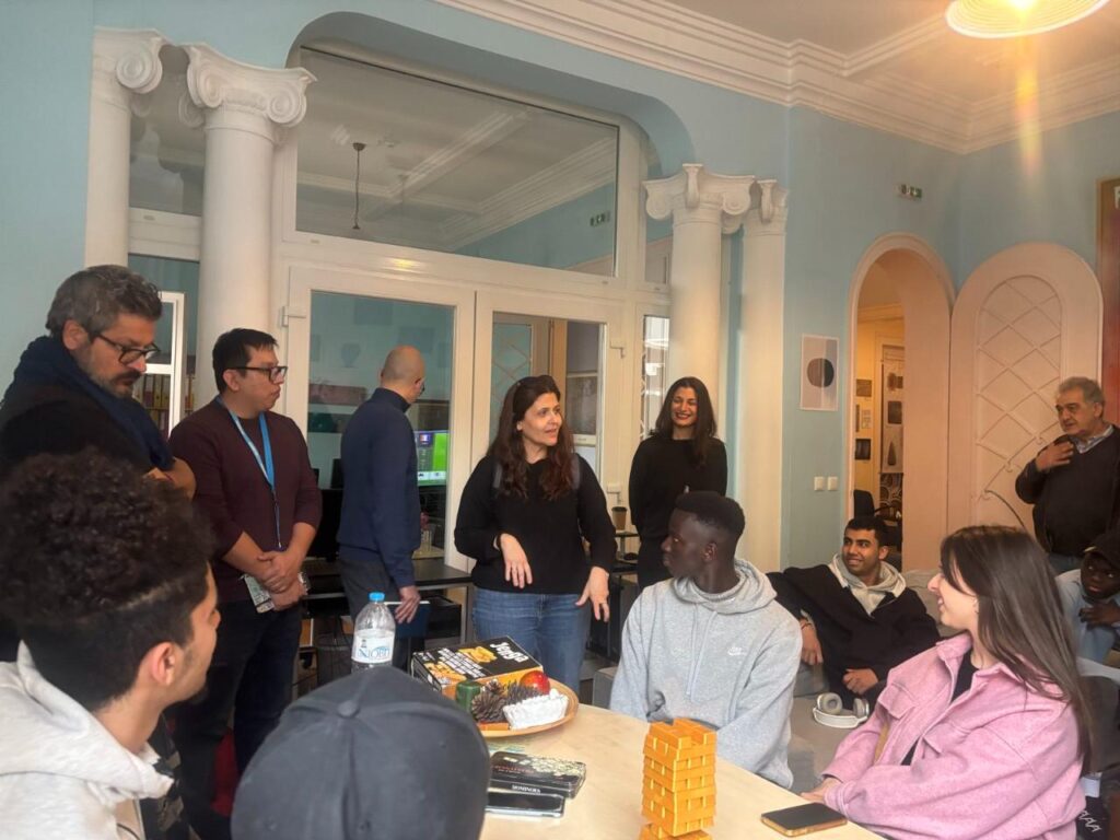 IMG b38e33ace8bcd77798d19d726ede0e72 V