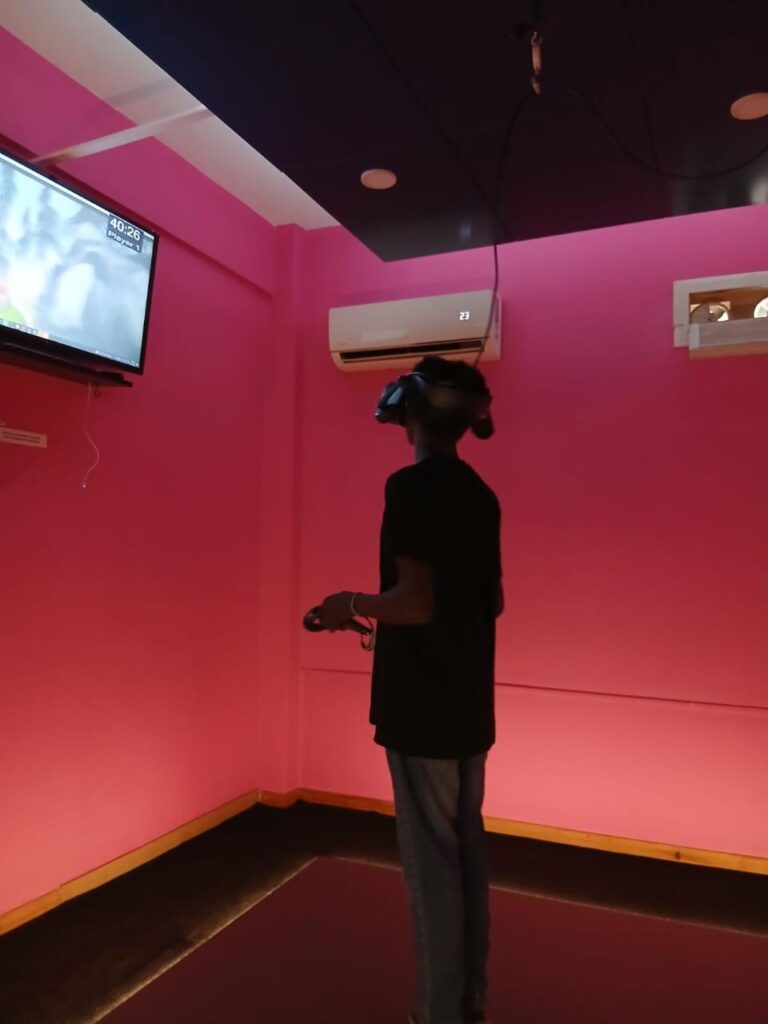 Virtual Reality 19 5