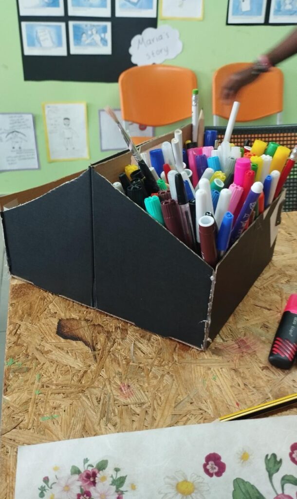 Δημιουργίες από πηλό, DIY κατασκευές, μαγειρική και πολλές ακόμη δραστηριότητες αποτελούν ιδέες που προέρχονται από τα ίδια τα παιδιά και υλοποιούνται κάθε εβδομάδα στα θεματικά εργαστήρια ανάπτυξης δεξιοτήτων του Συμβουλευτικού Σταθμού Παιδιών και Εφήβων. 6 6
